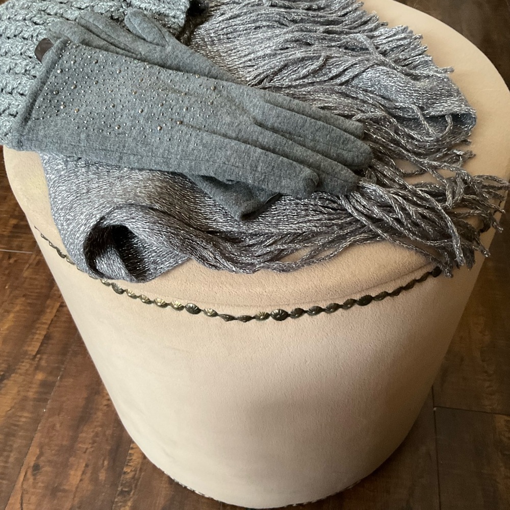 Gray Knit Scarf Glove, and hat Set
